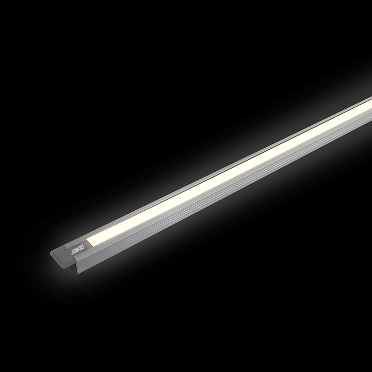 Luminaria LED lineal de aluminio encendida - perfil para iluminación interior